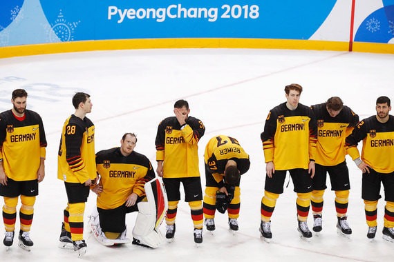 Jae C. Hong Сборная Германии получила серебряные медали. Бронзу завоевала сборная Канады, обыграв национальную команду Чехии