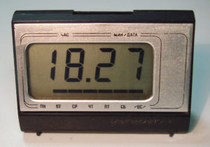 «Электроника 16/8» — электронные часы с LCD-дисплеем, одни из первых, 1980 год. (Фото: Сергей Фролов / leningrad.su)