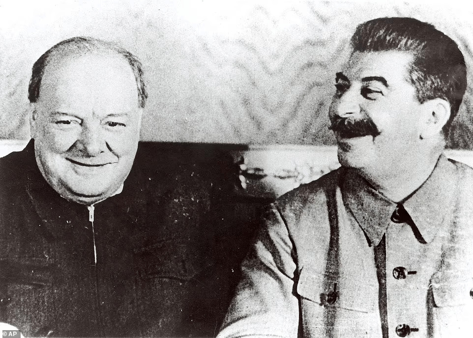Но когда советские войска захватили Берлин в мае 1945 года и Сталин не проявил готовности отказаться от своего контроля над странами Центральной и Восточной Европы, Черчилль приказал разработать план, который ввергнет мир в новый разрушительный конфликт.
