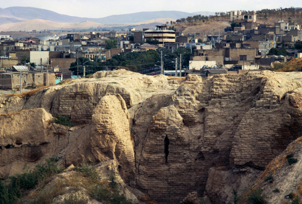 Руины Экбатана, Хамадан, Иран. Цивилизация Ахеменидов, 6 век до н.э. Фото © DeAgostini/Getty Images