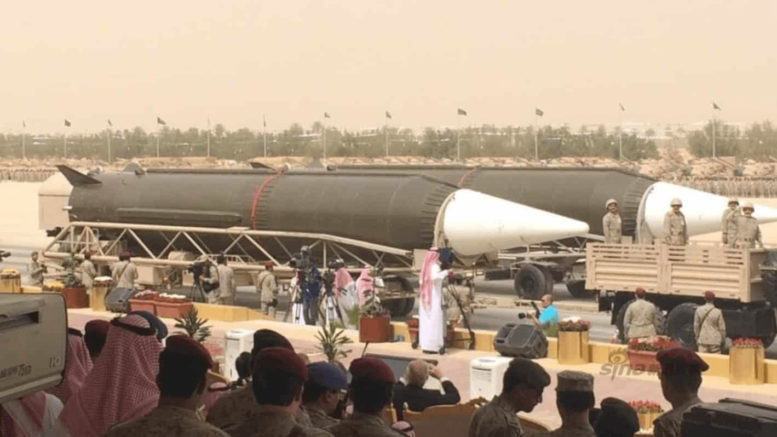 Китайская ракета DF3 в Саудовской Аравии, дальность 3300 км, ракеты, которые могут нести только ядерное оружие, без обычных боеголовок