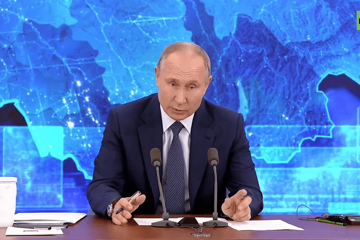 Путин: речь о капитуляции Запада